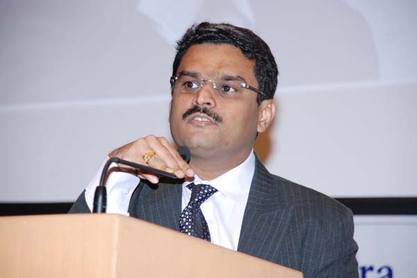 Indian Entrepreneurs Caught On The Erroneous Side Of The Law | Swindles | Scams | Schemes