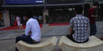 Big screen revolution: Samsung down in China, Apple gains