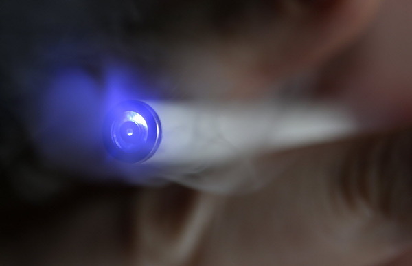 Internet and E-Cigarettes: Teens having 90% success rate on e-cigarette purchase