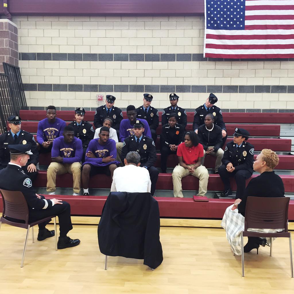 US President Barack Obama gets his own Twitter account