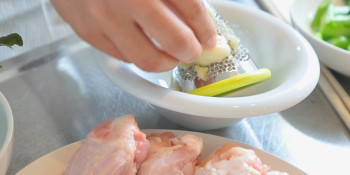 Disinfectant wipes can kill food poisoning danger