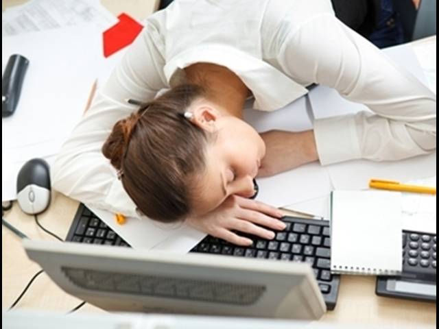 Feel tired at work? Obesity, Depression Linked to Excessive Daytime Sleepiness