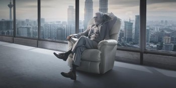 Stars & Controversies: Rajinikanth gets warning from Tamil outfit?