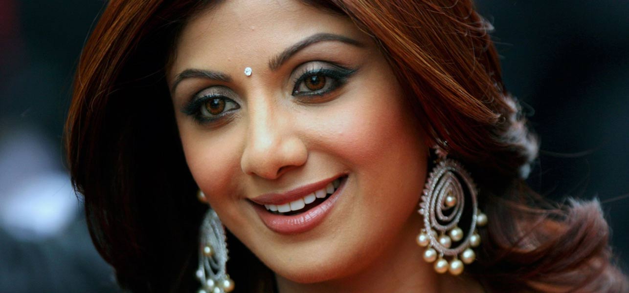 Stars & Brands: Shilpa Shetty to start a new Mobile Brand