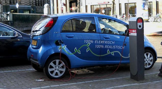 India could turn into 1st nation to acquire 100% electric vehicles by 2030