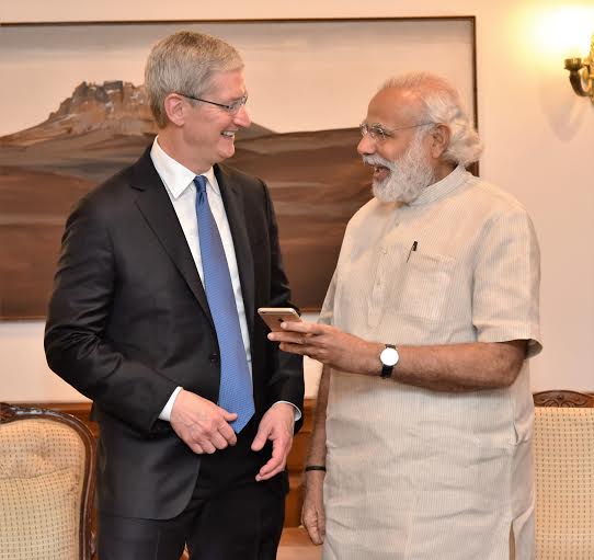 Tim Cook Meets India’s PM Narendra Modi : Key Takeaways !!