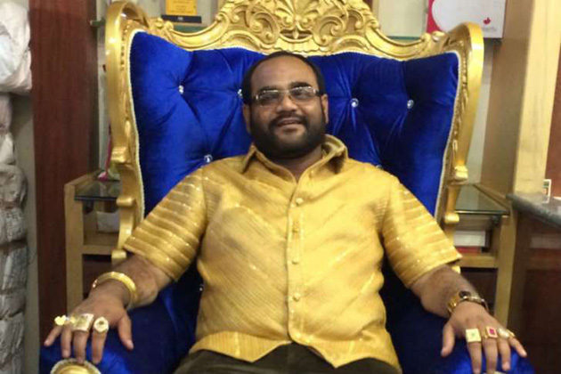 Indian Man with “Golden Shirt” Entered Guinness Book