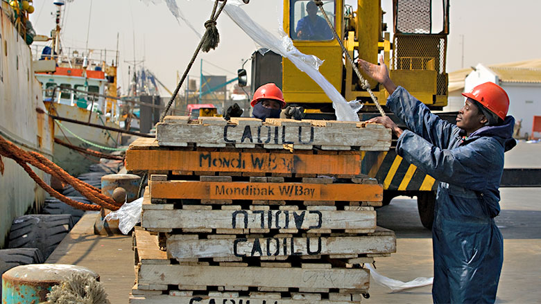 Connecting to Compete 2016: Trade Logistics in the Global Economy