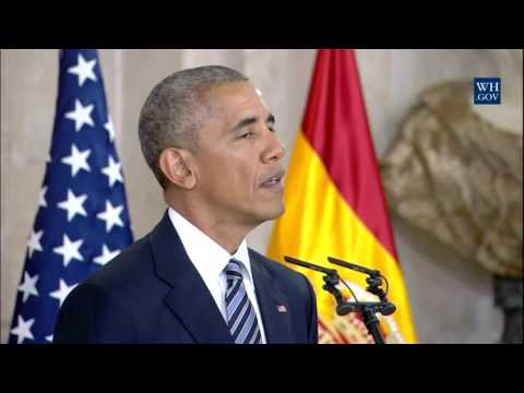 President Obama greets His Majesty King Don Felipe VI of Spain