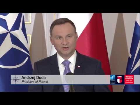 NATO Secretary General with the President of Poland, 07 JUL 2016, 1/3