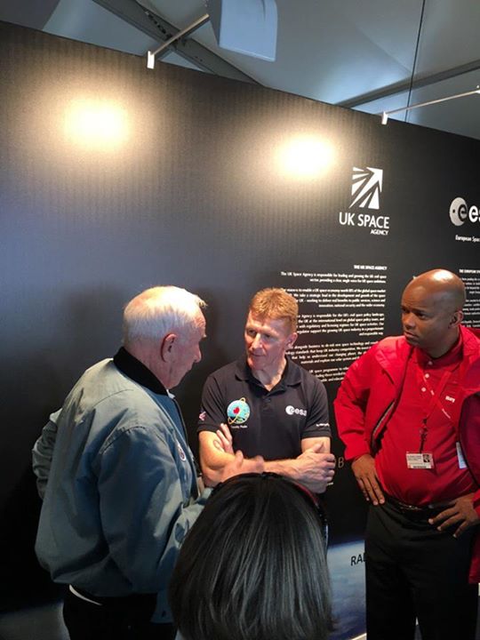Off-the-scale awesome: ESA’s Tim Peake meets US Shuttle astronaut Bob Curbeam, E…