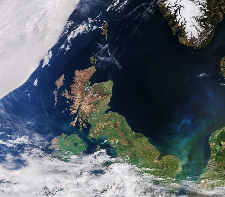 A false-colour image over the UK taken on 9 May by the European Sentinel-3A sate…