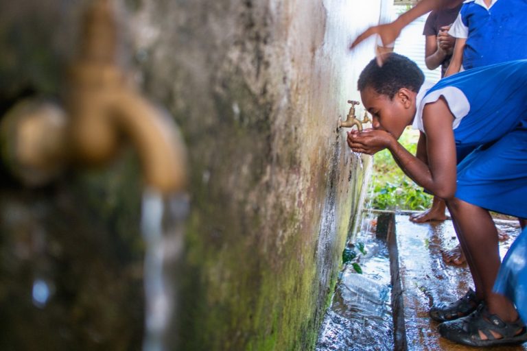 Water challenges increasing around the world  via @fijitimes #watersecurity #cli…