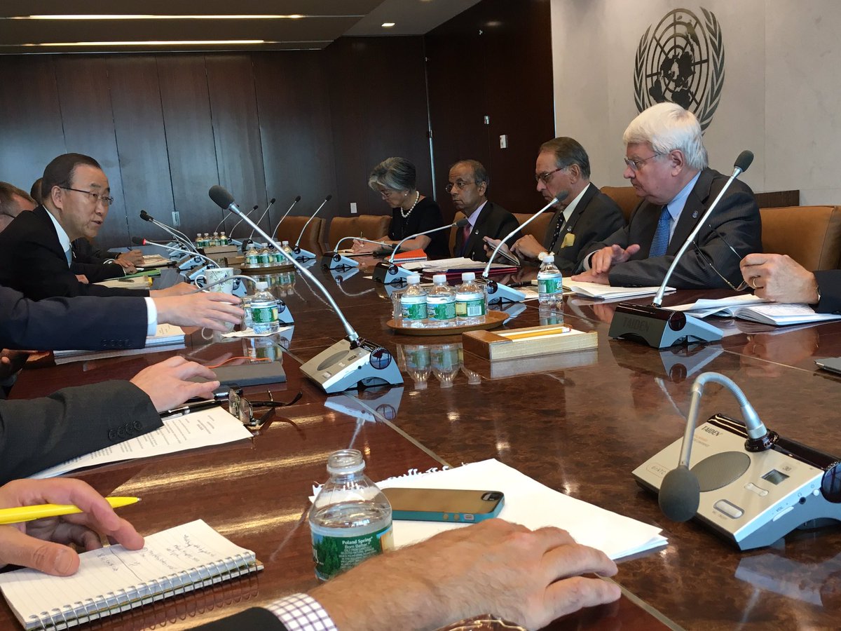Ban Ki-moon & senior staff meet on #SouthSudan. Will speak to the press at 1…