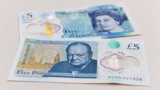Shoppers in Bury to preview the new plastic £5 note  …