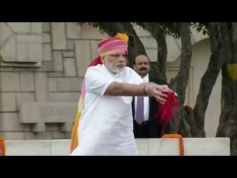 PM Modi pays tributes at the Samadhi of Mahatma Gandhi at Rajghat on 70th Independence Day