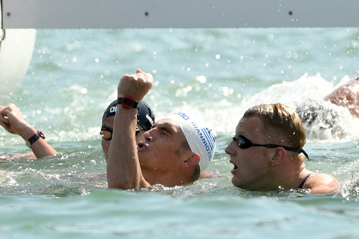 Close race in men’s 10k #marathonswimming
#Gold F. Weertman #NED
#Silver S. Gian…