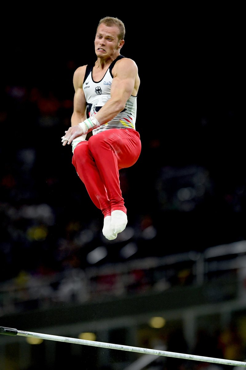 .@fhambuechen (#GER) wins #gold in men’s horizontal bar! Final score=15.766! #Ol…