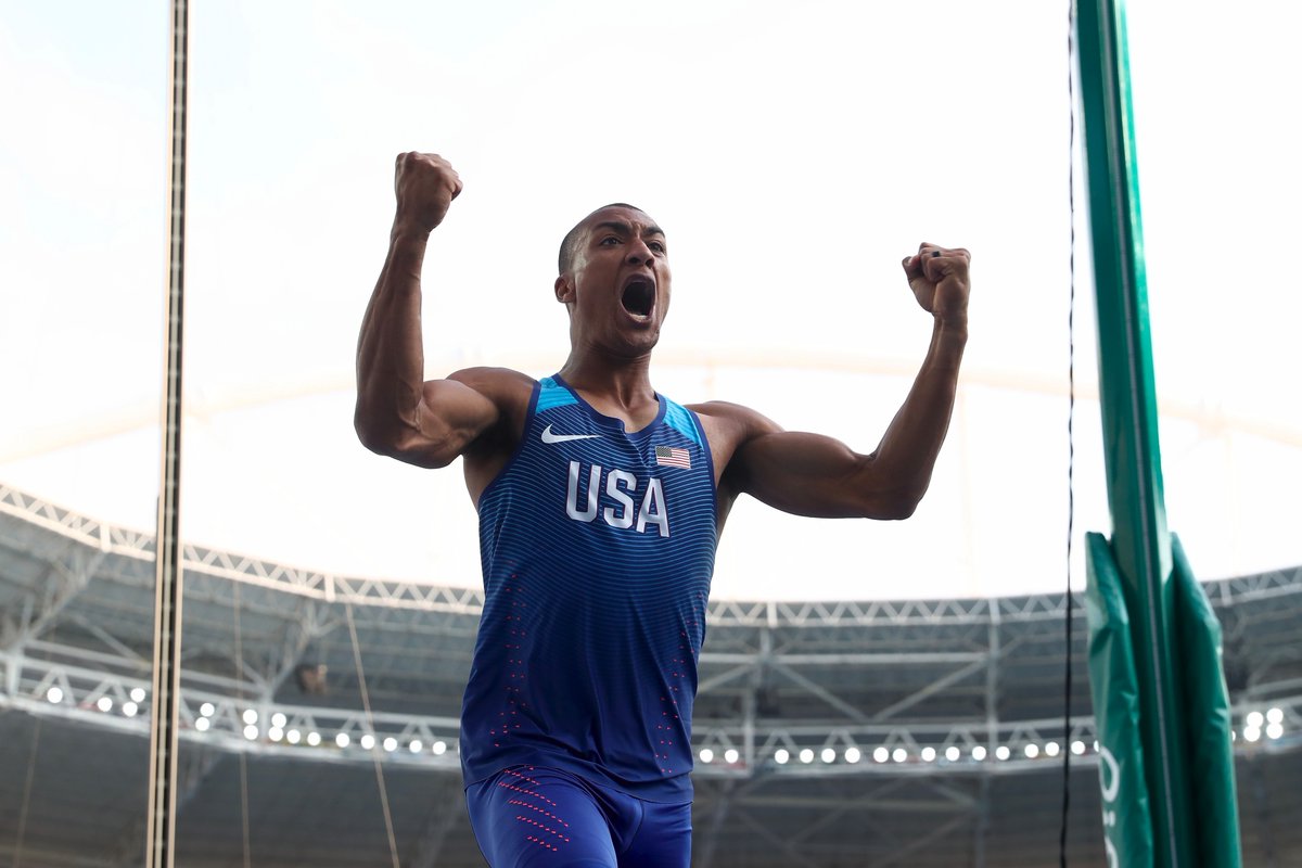 Congrats, Ashton Eaton (#USA) on winning men’s decathlon and tying OR! Points=88…