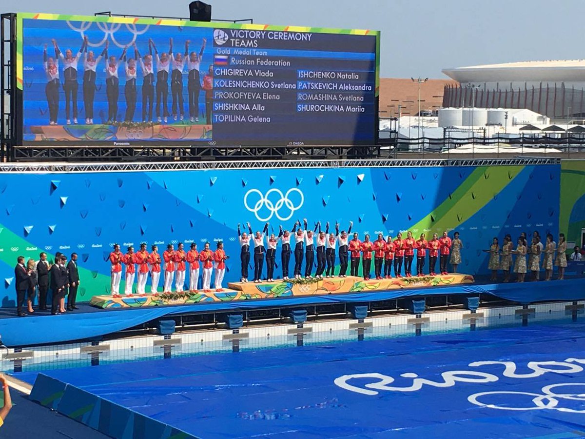 Medal Ceremony #SynchronisedSwimming #Olympics #Rio2016
#RUS #CHN #JPN …