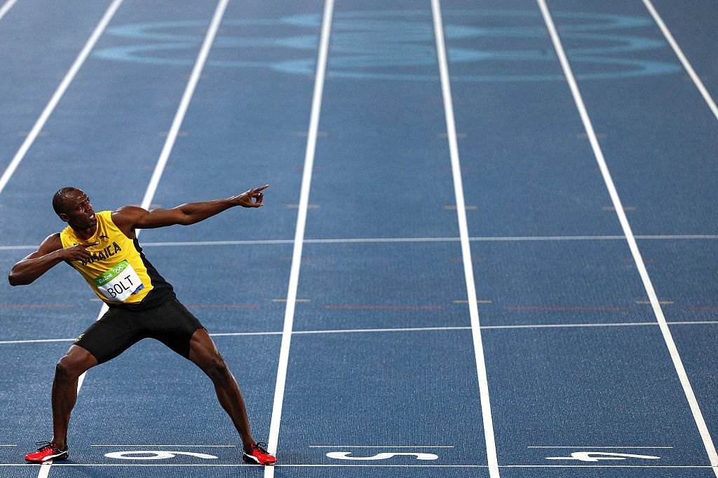 . @usainbolt 3x #Gold medals in 3 consecutive events at 3 edition of the #olympi…