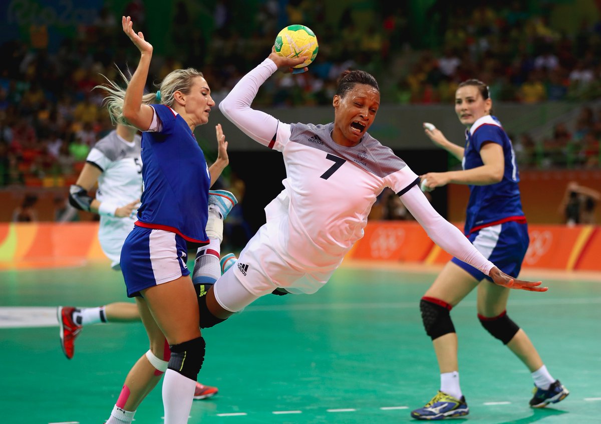 #RUS wins 22-19 against #FRA in the women’s #handball #gold medal match! Congrat…