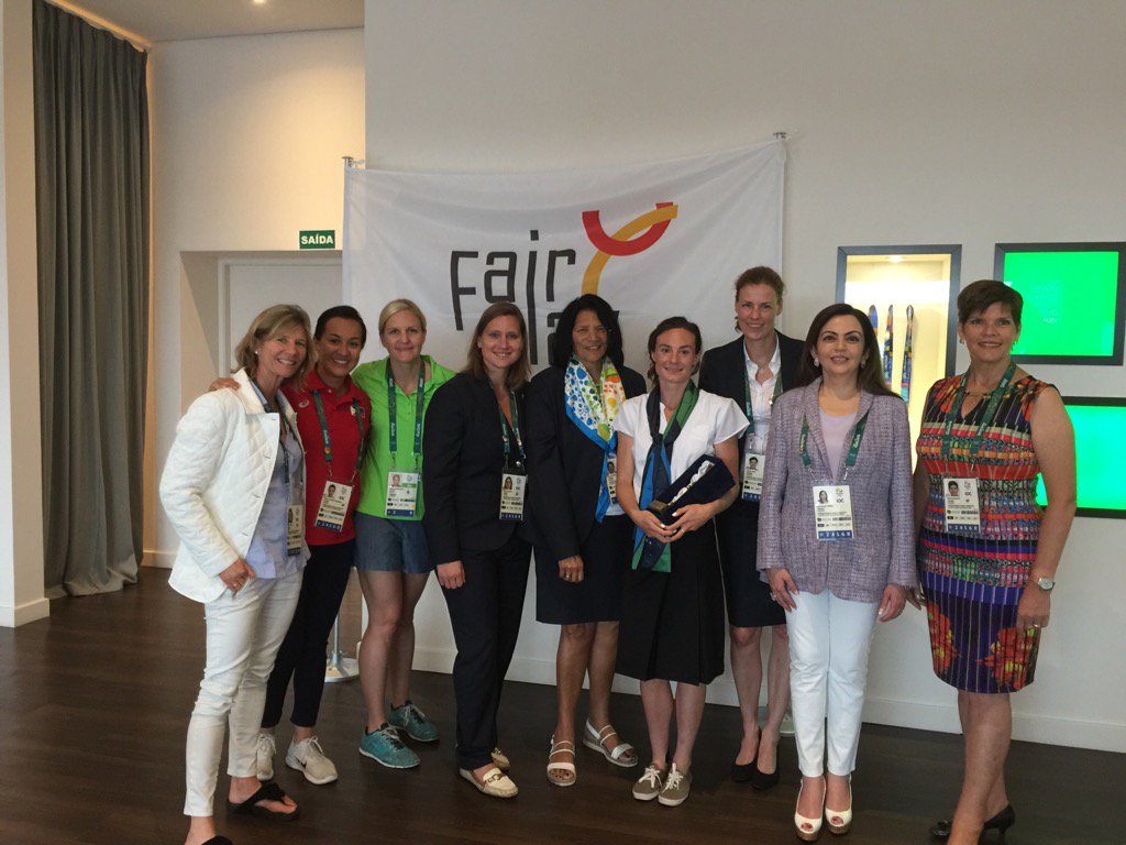 RT @OlympicFairPlay: Congratulations to Abbey D’Agostino (USA) & Nikki Hambl…