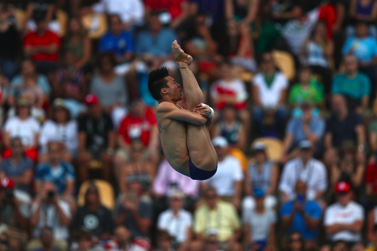 Chen Aisen (#CHN) wins #gold in men’s 10m platform! Final score = 585.30 #diving…