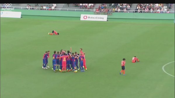 Barcelona Youth set emotional example @FCBmasia @FCBarcelona …