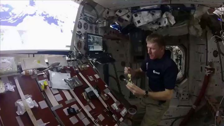 What’s it like to live in orbit? See ESA astronaut Tim Peake discuss his 6 month…