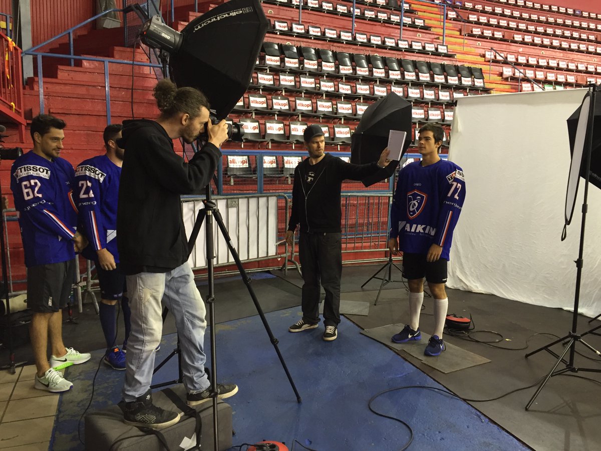 Cheeeeeese… @Hockey_FRA #OlympicQualification @IIHFHockey …