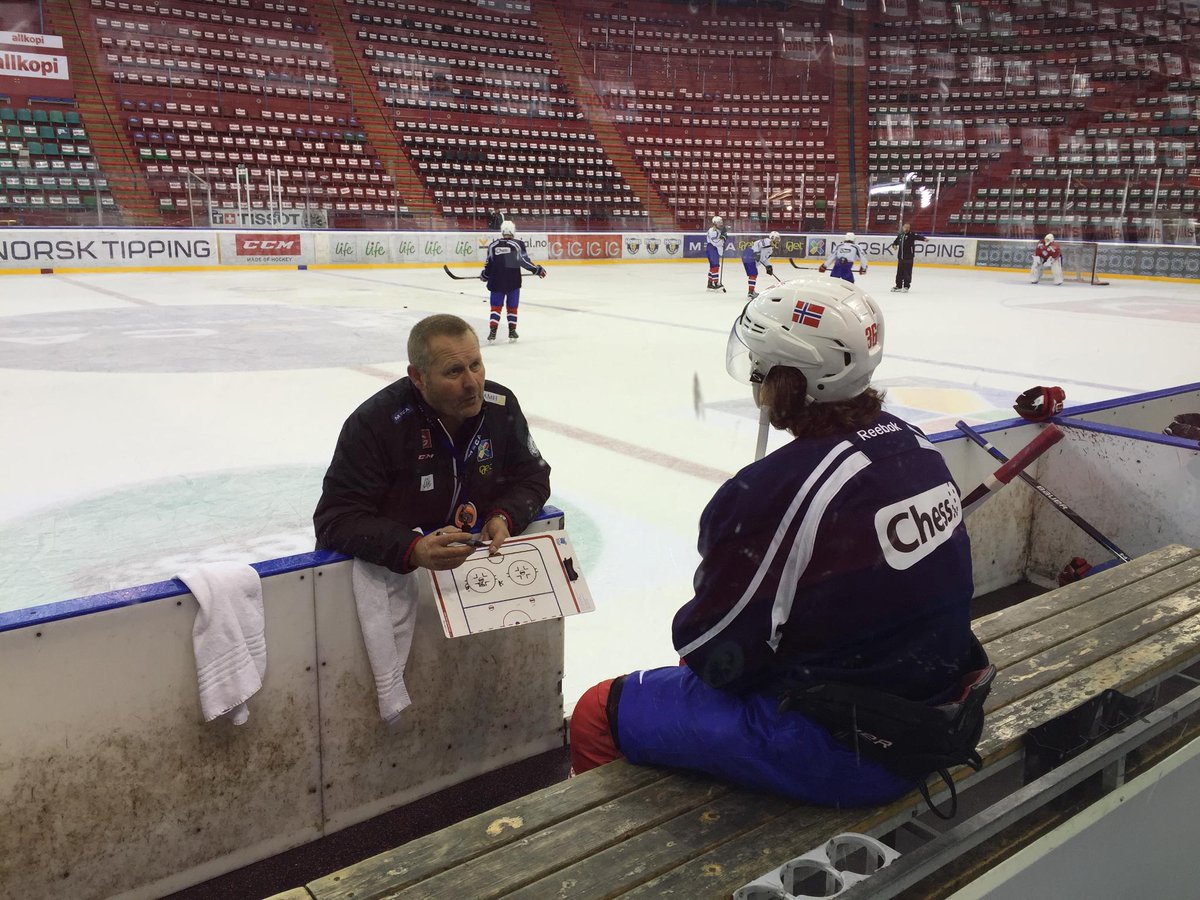 What tactics should Norway’s @zuccarello36 and head coach Petter Thoresen use fo…