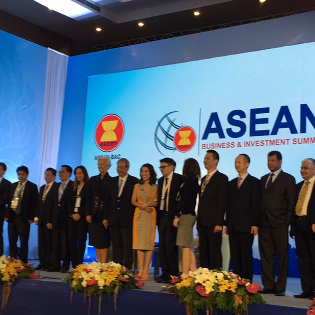 Lagarde at #ASEAN : Laos has extraordinary assets: geography, young people, natu…