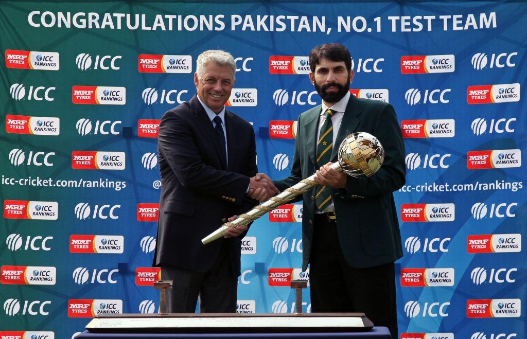 .@icc David Richardson presents ICC Test Championship mace to Misbah-ul-Haq. Mor…