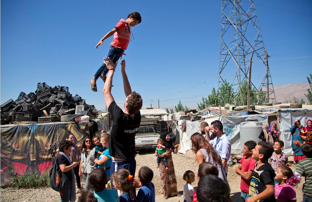 Let’s work together to make peace not an unreachable goal @unicef_…