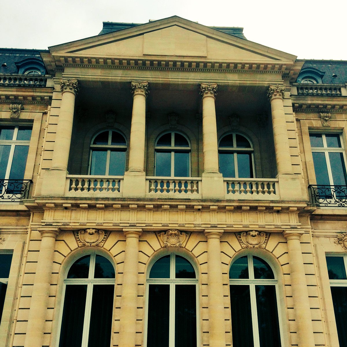 Come and visit the Chateau de la Muette this week-end + bonus learn…