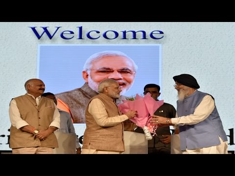 PM Modi gives National Awards to MSMEs & distribute 500 wooden Charkhaa to women in Ludhiana