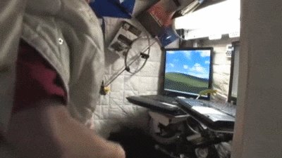 From drinking coffee to sleeping, check out how astronauts o…