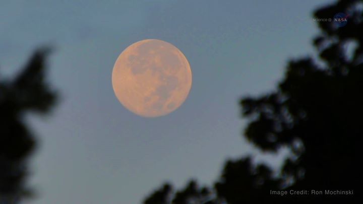 Nothing beats a bright and beautiful “supermoon.” Except may…