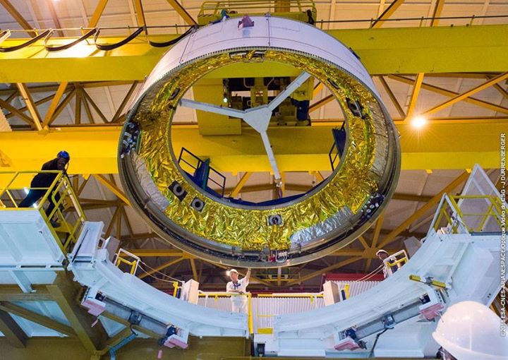 A customised Ariane 5 for November’s four-satellite  #Galileo launch is seen tak…