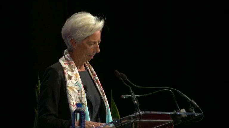 .@Lagarde Restricting trade is economic malpractice, hits weakest citizens. #Kel…