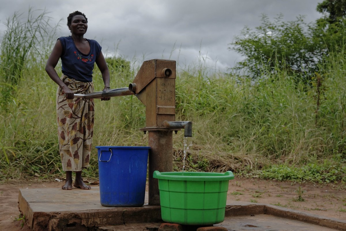 What does #water have to do with #work? In #Malawi, plenty. 
 @ilo…