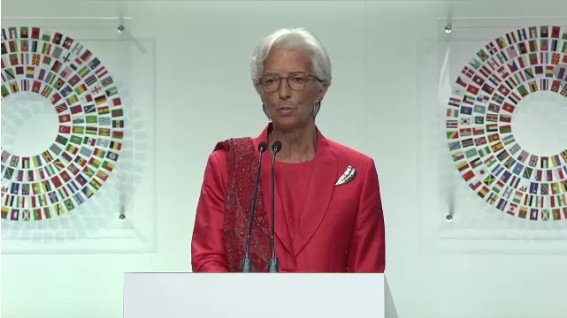 To reinvigorate growth, we need to reinvigorate trade. – @Lagarde  #IMFMeetings …