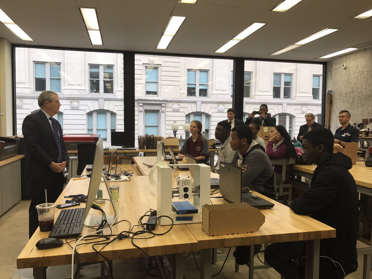 Teens from @McKinleyAOE made race cars with @depsecandrews in the Fab …