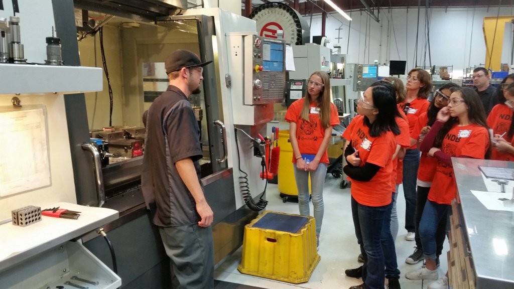 Todd Boppell meets a @BWCnews sponsored robotics team! #MFGwom…