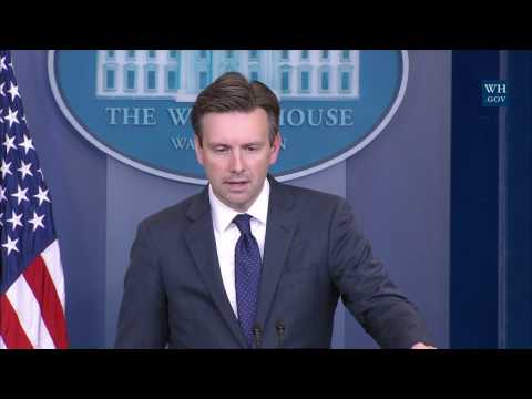11/28/2016: White House Press Briefing
