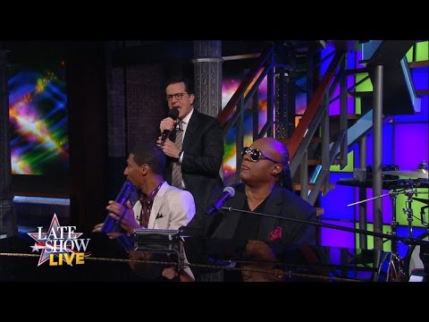 Stevie Wonder Performs “Don’t You Worry ‘Bout A Thing”