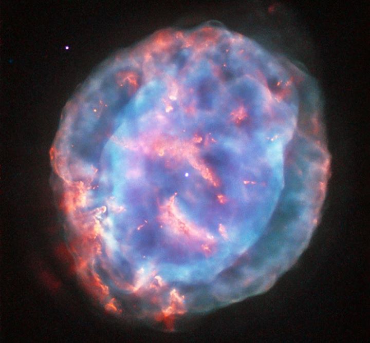 The NASA/ESA Hubble Space Telescope has imaged NGC 6818 before, but it took anot…