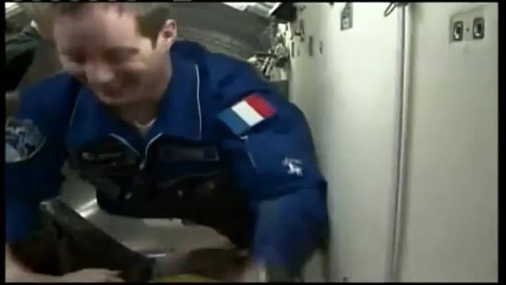 In case you missed it, here are Thomas, Peggy and Oleg being welcomed on the Int…