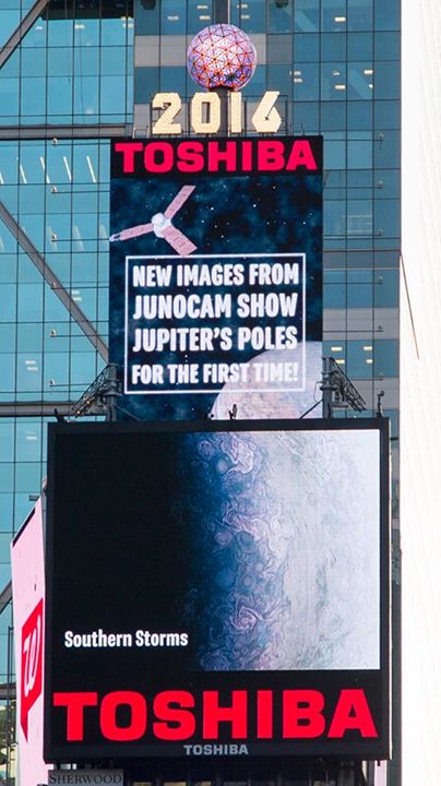 Empire State of Mind: #Jupiter pics light up NYC. Catch Juno…